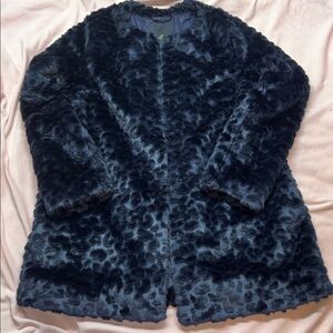 Sam Edelman Deep Dark Navy Blue Shiny Faux Fur Cheetah Print Clasp Closure Coat